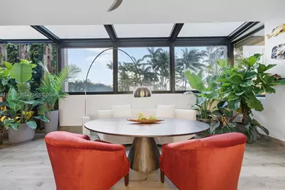 1000 Venetian Way #403, Miami Beach, FL 33139 - Photo 8