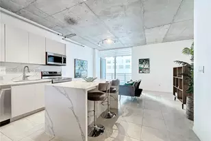 690 SW 1st Ct, Miami, FL 33130 - Photo 8