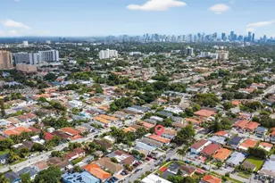 3297 SW 26th St, Miami, FL 33133 - Photo 10