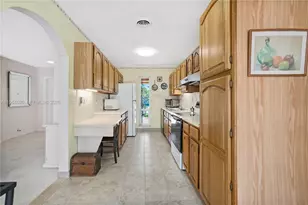 612 N 46th Ave, Hollywood, FL 33021 - Photo 14