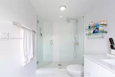 49 Majorca Ave #303, Coral Gables, FL 33134 - Photo 14
