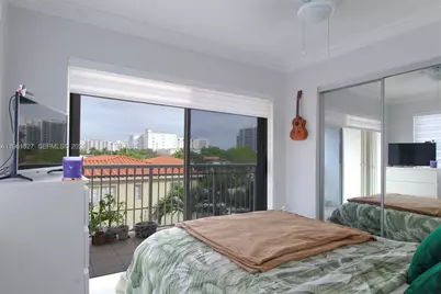 49 Majorca Ave #303, Coral Gables, FL 33134 - Photo 18