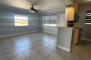 110 SE 2nd St, Hallandale Beach, FL 33009 - Photo 4