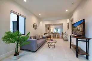 360 NE 87th St, El Portal, FL 33138 - Photo 10