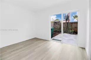 10921 SW 70th Terrace, Miami, FL 33173 - Photo 10