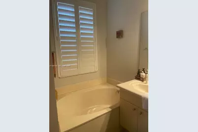 1538 Winterberry Ln #1538, Weston, FL 33327 - Photo 20
