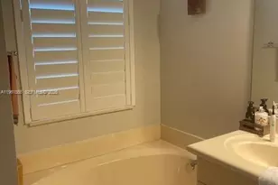 1538 Winterberry Ln, Weston, FL 33327 - Photo 20