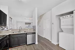 4206 Napoli Lake Dr, Riviera Beach, FL 33410 - Photo 6