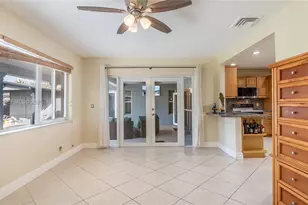 9501 NW 8th St, Pembroke Pines, FL 33024 - Photo 22