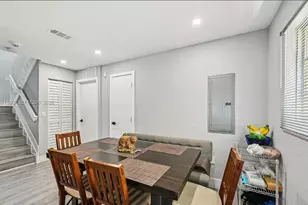 380 NW 20th St, Miami, FL 33127 - Photo 2