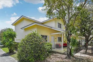 380 NW 20th St, Miami, FL 33127 - Photo 20