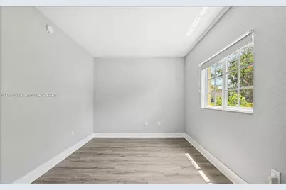 380 NW 20th St #8, Miami, FL 33127 - Photo 14