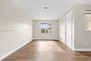 1049 NE 42nd Pl, Homestead, FL 33033 - Photo 6