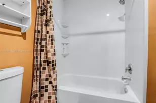 7345 NW 75th St, Tamarac, FL 33321 - Photo 22