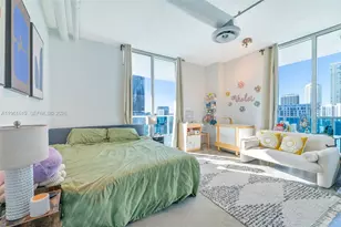 700 NE 25th St, Miami, FL 33137 - Photo 20