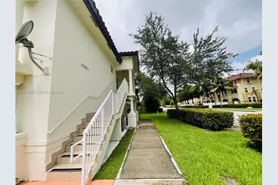 10901 NW 88th Ter #806, Doral, FL 33178 - Photo 1