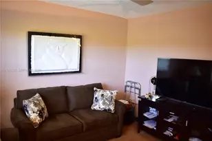 9201 Sunrise Lakes Blvd, Sunrise, FL 33322 - Photo 18