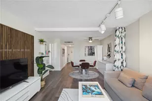 1020 Meridian Ave, Miami Beach, FL 33139 - Photo 6