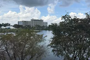 4805 NW 7th St, Miami, FL 33126 - Photo 2