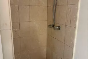 4805 NW 7th St, Miami, FL 33126 - Photo 8