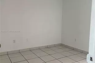 4805 NW 7th St, Miami, FL 33126 - Photo 6