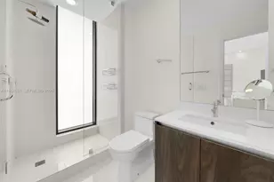 480 NE 31st St, Miami, FL 33137 - Photo 10