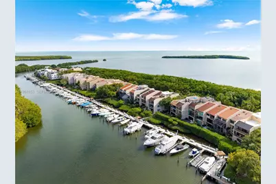 5860 Paradise Point Dr, Palmetto Bay, FL 33157 - Photo 2