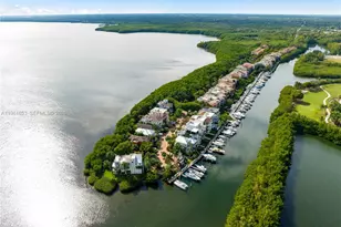 5860 Paradise Point Dr, Palmetto Bay, FL 33157 - Photo 4