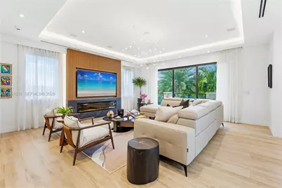 5860 Paradise Point Dr, Palmetto Bay, FL 33157 - Photo 32