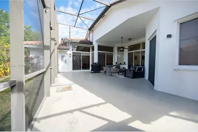 2621 Oakbrook Ln, Weston, FL 33332 - Photo 60