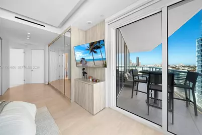 100 S Pointe Dr #1409/10, Miami Beach, FL 33139 - Photo 18