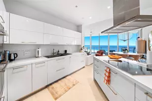 100 S Pointe Dr, Miami Beach, FL 33139 - Photo 12