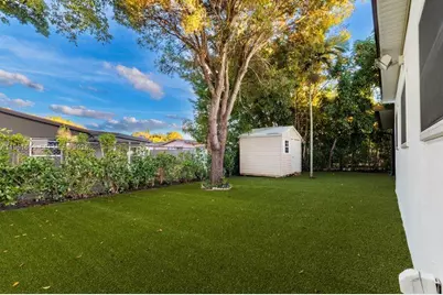 256 NW 78th Ter, Margate, FL 33063 - Photo 40