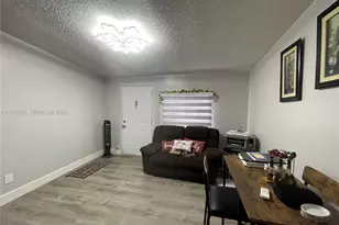 19800 SW 180th Ave, Miami, FL 33187 - Photo 8