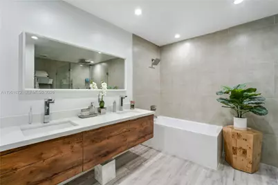 2701 NE 52nd St, Lighthouse Point, FL 33064 - Photo 32
