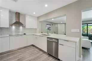 2701 NE 52nd St, Lighthouse Point, FL 33064 - Photo 12