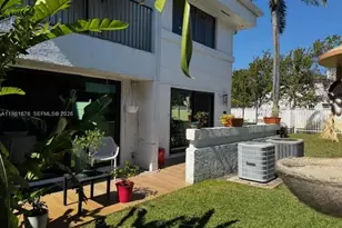 21300 San Simeon Way, Miami, FL 33179 - Photo 24