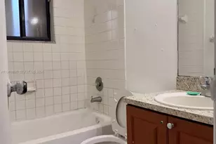 7880 W 29th Way, Hialeah, FL 33018 - Photo 10