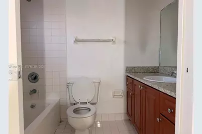 7880 W 29th Way #201, Hialeah, FL 33018 - Photo 12