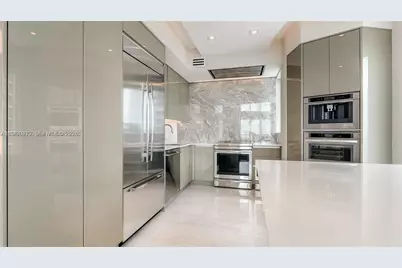 60 SW 13th St #4200, Miami, FL 33130 - Photo 6