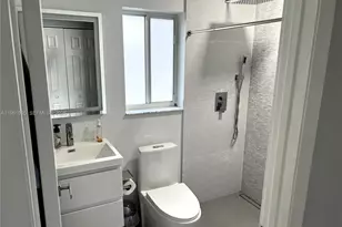 1605 Salerno Cir, Weston, FL 33327 - Photo 22