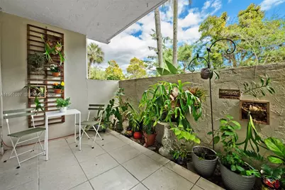 6886 N Kendall Dr #D102, Pinecrest, FL 33156 - Photo 14