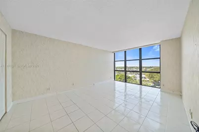 800 Parkview Dr #729, Hallandale Beach, FL 33009 - Photo 28