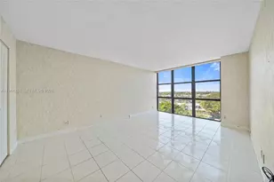 800 Parkview Dr, Hallandale Beach, FL 33009 - Photo 28