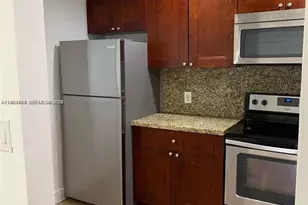 8704 NW 38th Dr, Coral Springs, FL 33065 - Photo 10