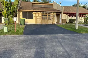 1525 Sandpiper Blvd, Homestead, FL 33035 - Photo 1