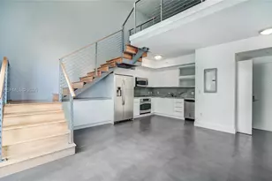 90 SW 3rd St, Miami, FL 33130 - Photo 16