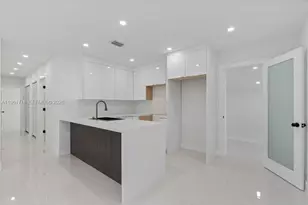 860 NW 70th St, Miami, FL 33150 - Photo 8