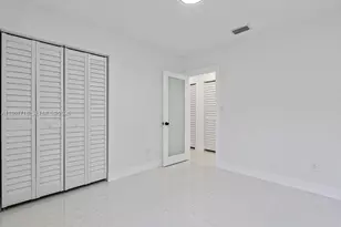 860 NW 70th St, Miami, FL 33150 - Photo 18