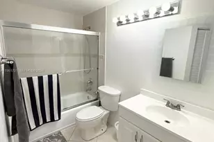 19501 E Country Club Dr, Aventura, FL 33180 - Photo 4